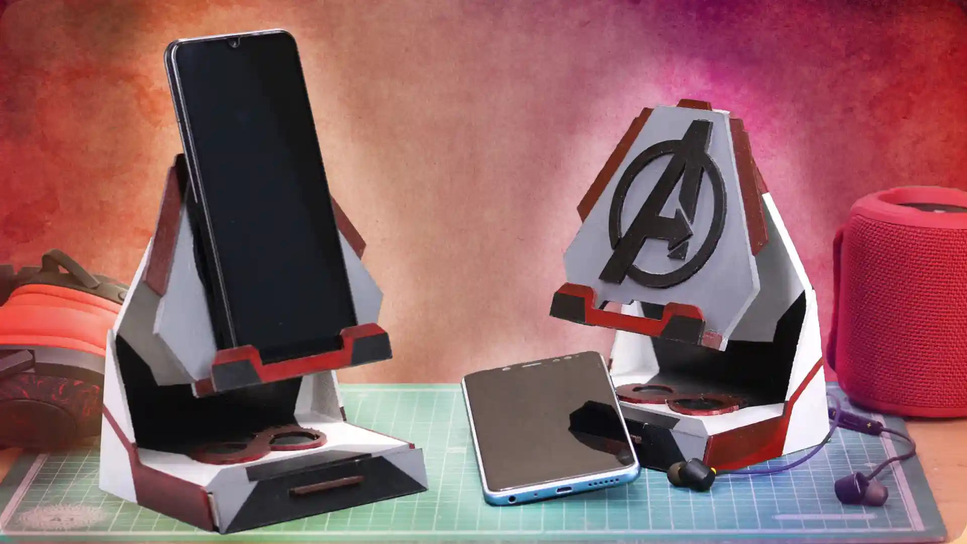 avengers smartphone stand